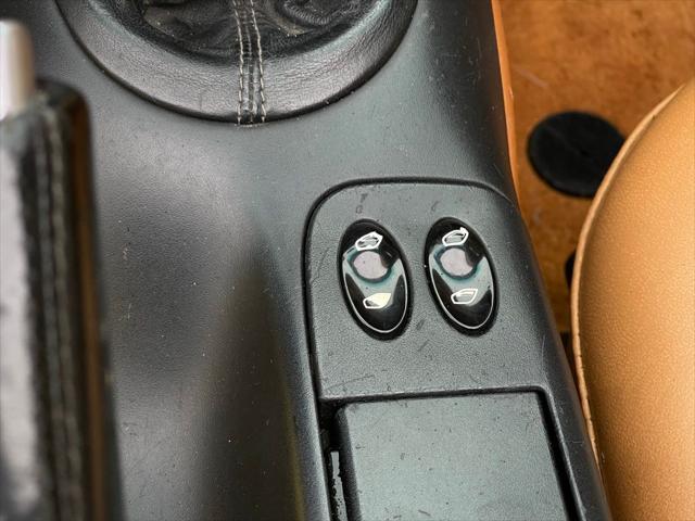 2000 Porsche Boxster Base