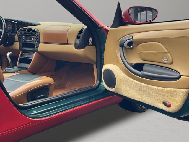 2000 Porsche Boxster Base