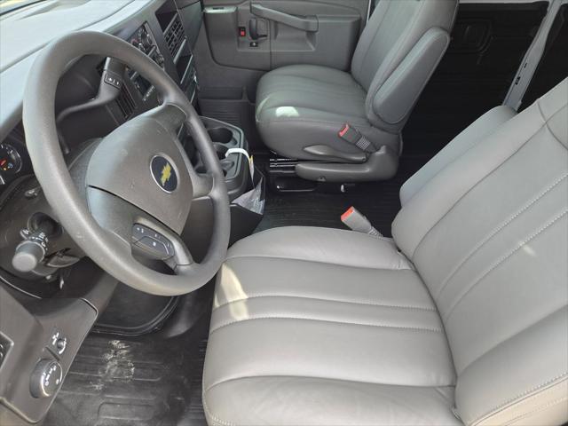 2025 Chevrolet Express Cargo Van RWD 2500 Regular Wheelbase WT
