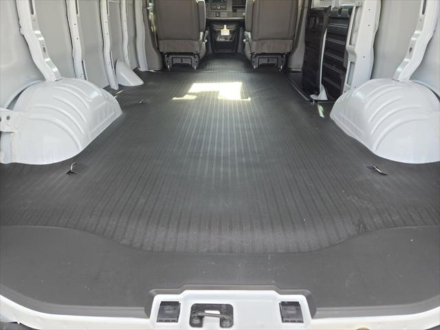 2025 Chevrolet Express Cargo Van RWD 2500 Regular Wheelbase WT