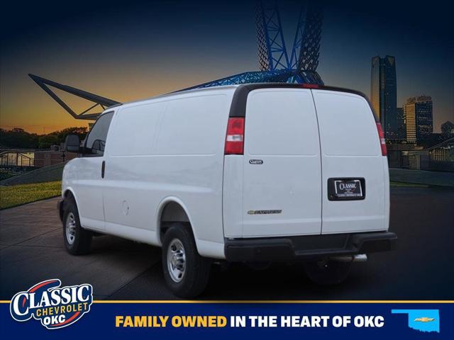 2025 Chevrolet Express Cargo Van RWD 2500 Regular Wheelbase WT