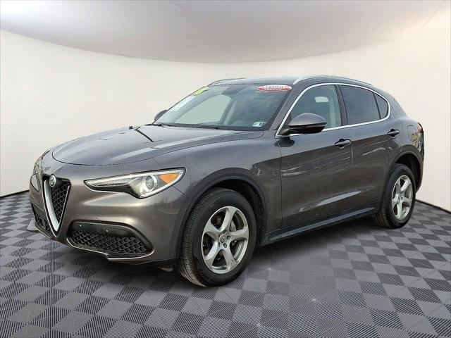 2018 Alfa Romeo Stelvio AWD 2018 Alfa Romeo Stelvio AWD