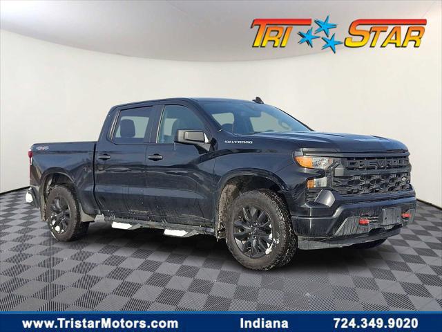 2022 Chevrolet Silverado 1500 4WD Crew Cab Short Bed Custom