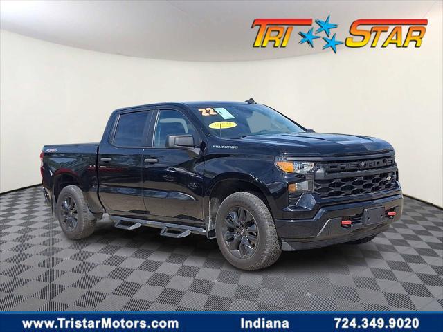 2022 Chevrolet Silverado 1500 4WD Crew Cab Short Bed Custom