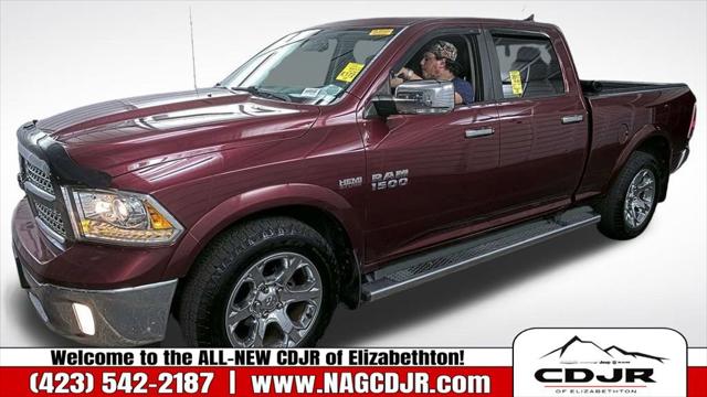 2017 RAM 1500 Laramie Crew Cab 4x4 64 Box 2017 RAM 1500 Laramie Crew Cab 4x4 64 Box