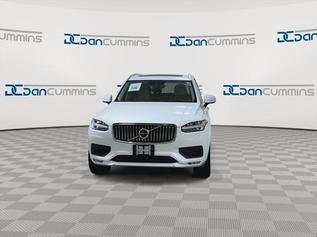 2021 Volvo XC90 T5 Momentum 7 Passenger 2021 Volvo XC90 T5 Momentum 7 Passenger