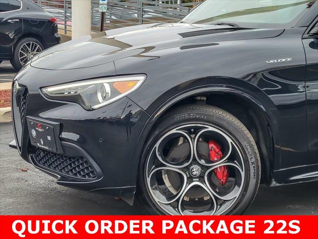 2022 Alfa Romeo Stelvio Veloce Ti AWD 2022 Alfa Romeo Stelvio Veloce Ti AWD