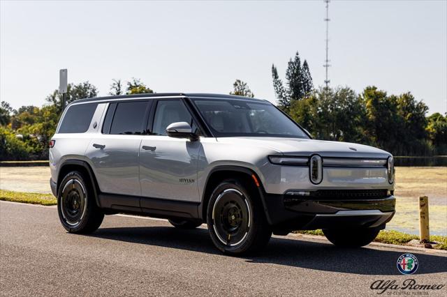 2025 Rivian R1S Adventure 2025 Rivian R1S Adventure