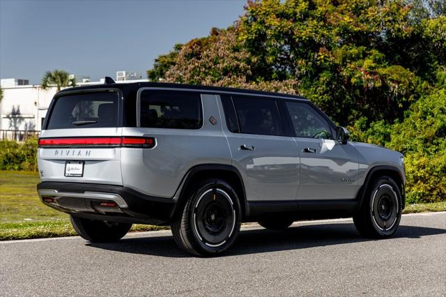 2025 Rivian R1S Adventure 2025 Rivian R1S Adventure