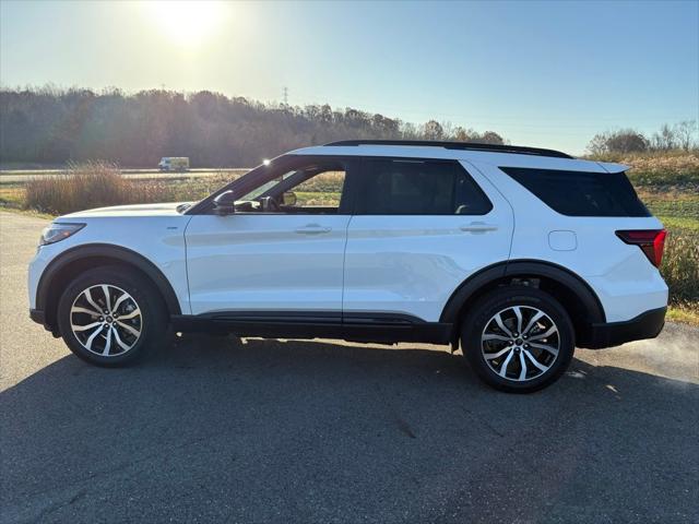 2025 Ford Explorer ST-Line 2025 Ford Explorer ST-Line