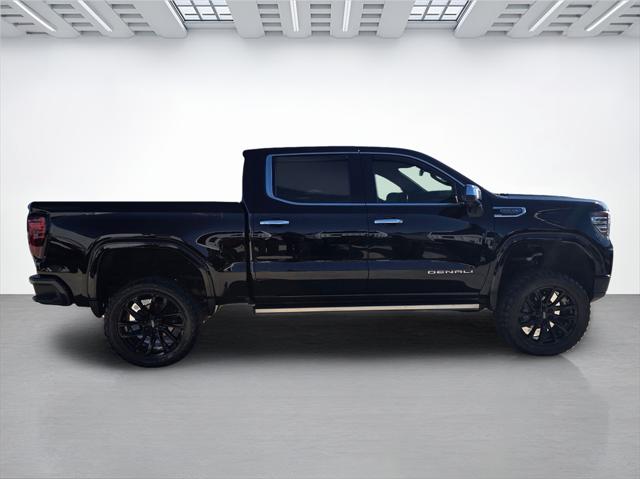 2022 GMC Sierra 1500 4WD Crew Cab Short Box Denali 2022 GMC Sierra 1500 4WD Crew Cab Short Box Denali