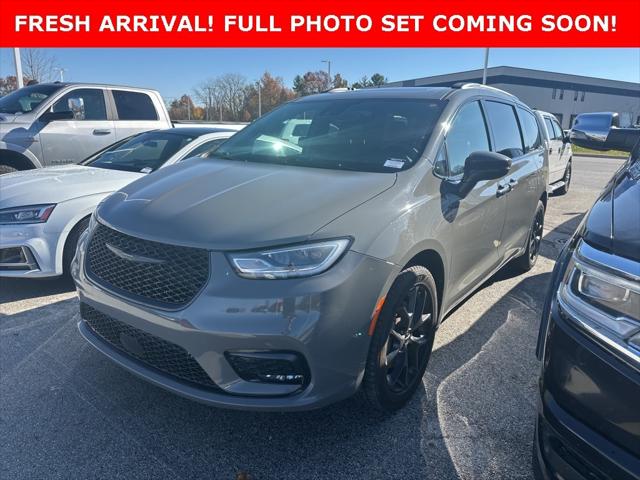 2022 Chrysler Pacifica Touring L AWD