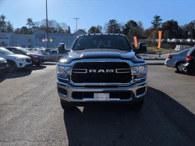 2024 RAM 2500 Tradesman Crew Cab 4x4 64 Box 2024 RAM 2500 Tradesman Crew Cab 4x4 64 Box
