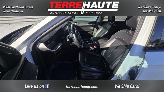 2022 Jeep Grand Cherokee L Limited 4x4 2022 Jeep Grand Cherokee L Limited 4x4