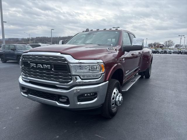 2024 RAM 3500 Limited Crew Cab 4x4 8 Box