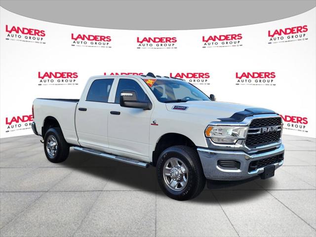 2024 RAM 2500 Tradesman Crew Cab 4x4 64 Box