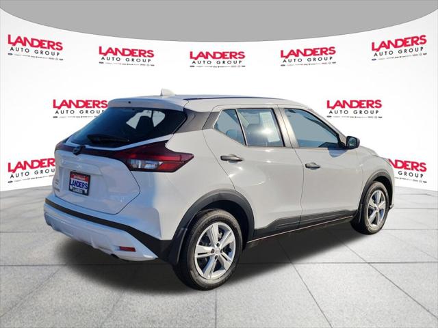 2025 Nissan Kicks Play S