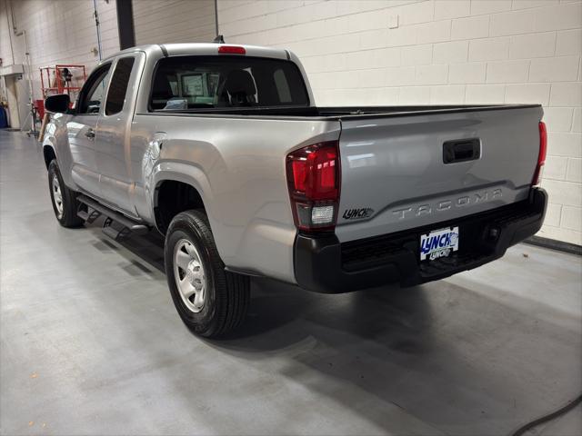 2023 Toyota Tacoma SR 2023 Toyota Tacoma SR