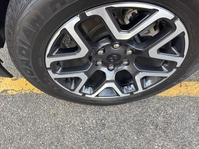 2025 RAM 1500 Laramie Crew Cab 4x4 57 Box 2025 RAM 1500 Laramie Crew Cab 4x4 57 Box