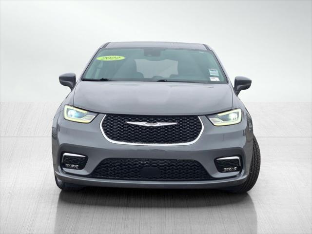 2022 Chrysler Pacifica Hybrid Touring L