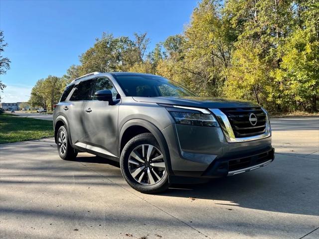 2024 Nissan Pathfinder SL 4WD
