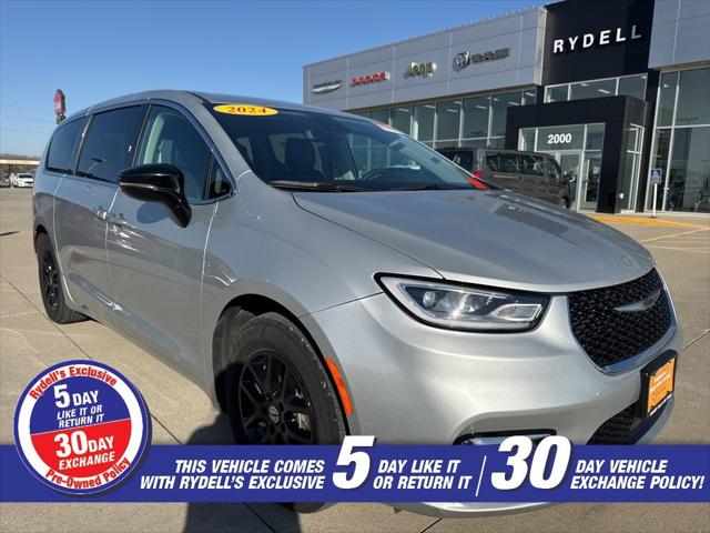 2024 Chrysler Pacifica Touring L 2024 Chrysler Pacifica Touring L