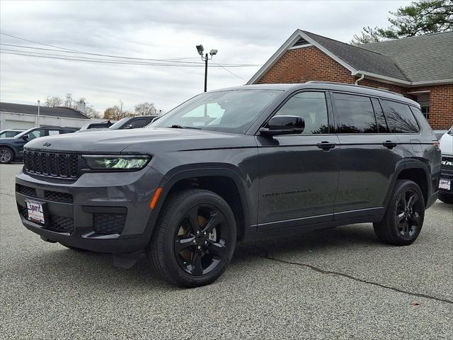 2023 Jeep Grand Cherokee L Altitude 4x4 2023 Jeep Grand Cherokee L Altitude 4x4