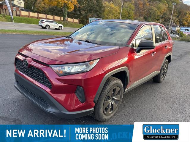 2022 Toyota RAV4 LE 2022 Toyota RAV4 LE