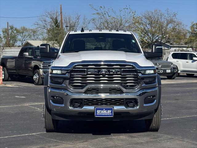 2026 RAM Ram 5500 Chassis Cab RAM 5500 TRADESMAN CHASSIS CREW CAB 4X4 84 CA