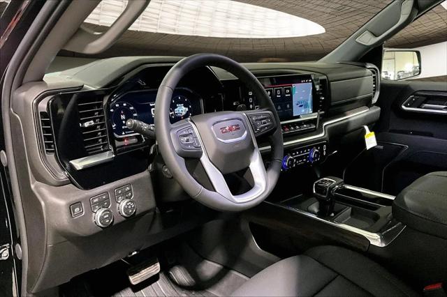 2026 GMC Sierra 1500 Crew Cab, Short Bed, SLT, 4WD