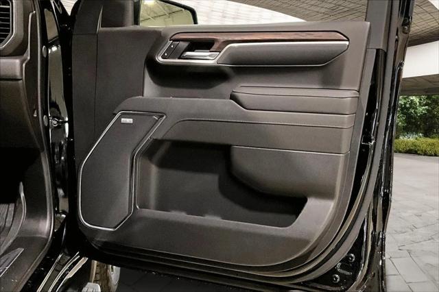 2026 GMC Sierra 1500 Crew Cab, Short Bed, SLT, 4WD
