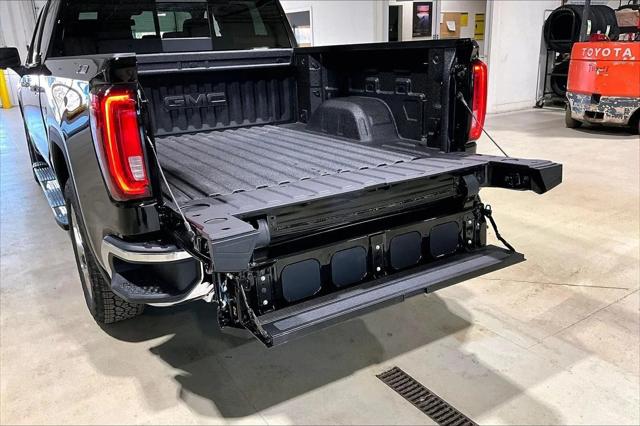 2026 GMC Sierra 1500 Crew Cab, Short Bed, SLT, 4WD