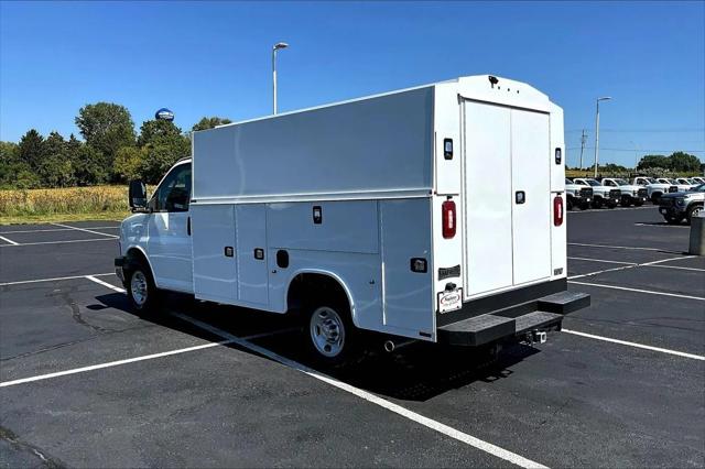2025 Chevrolet Express Cutaway Work Van