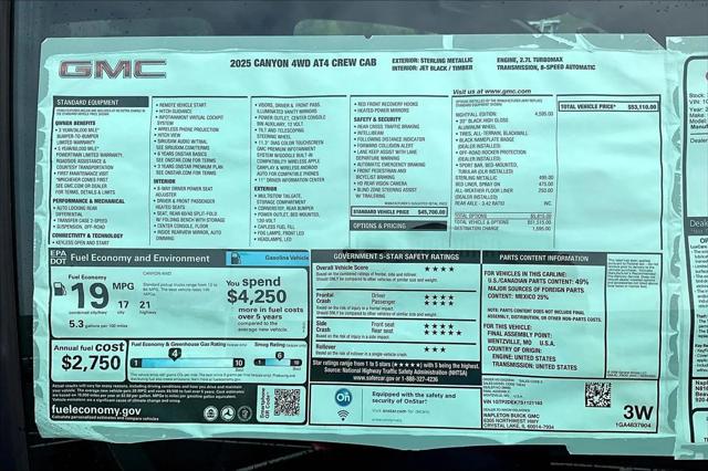 2025 GMC Canyon 4WD AT4