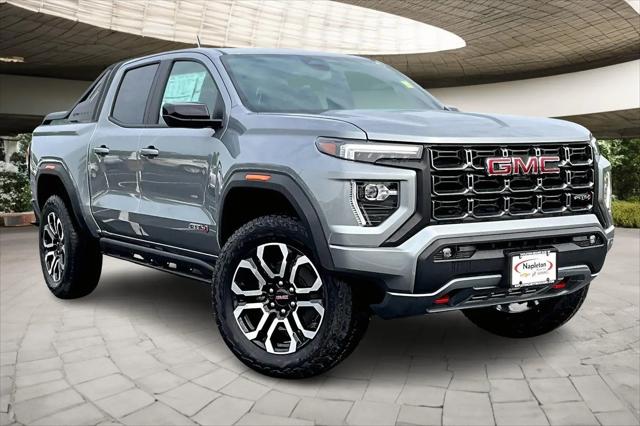 2025 GMC Canyon 4WD AT4