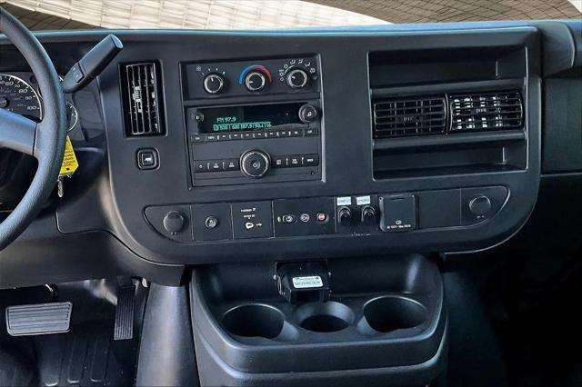 2025 Chevrolet Express Cutaway Work Van