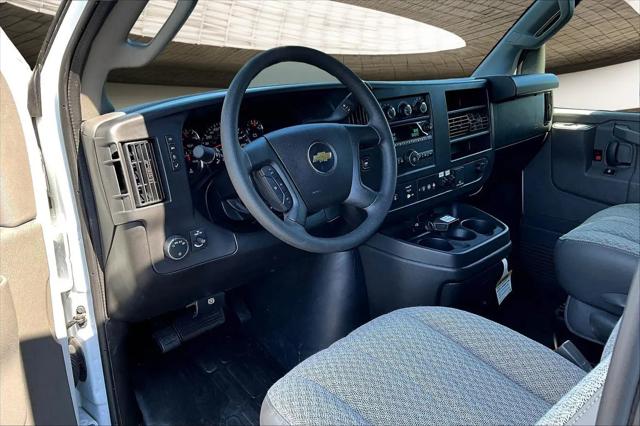 2025 Chevrolet Express Cutaway Work Van