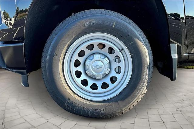 2026 Chevrolet Silverado 1500 4WD Regular Cab Standard Bed WT