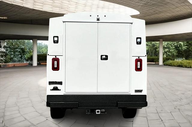 2025 Ford E-350 Cutaway E-Series Cutaway