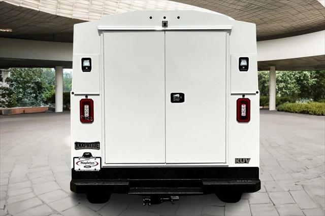2025 Ford E-350 Cutaway E-Series Cutaway