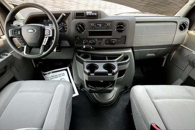 2025 Ford E-350 Cutaway E-Series Cutaway