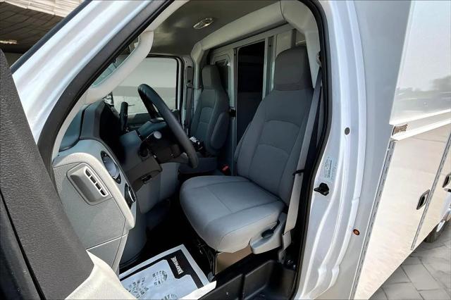 2025 Ford E-350 Cutaway E-Series Cutaway