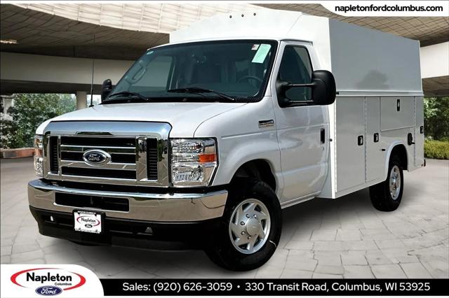 2025 Ford E-350 Cutaway E-Series Cutaway for sale in Columbus, WI