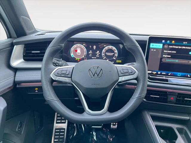 2026 Volkswagen Tiguan SE R-Line Black