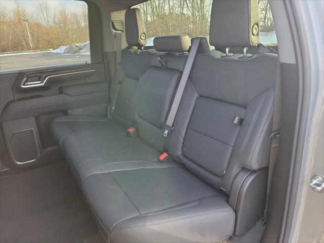 2026 GMC Sierra 2500HD Crew Cab, Standard Bed, SLT, 4WD