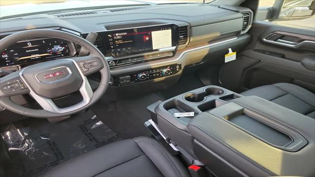 2026 GMC Sierra 2500HD Crew Cab, Standard Bed, SLT, 4WD