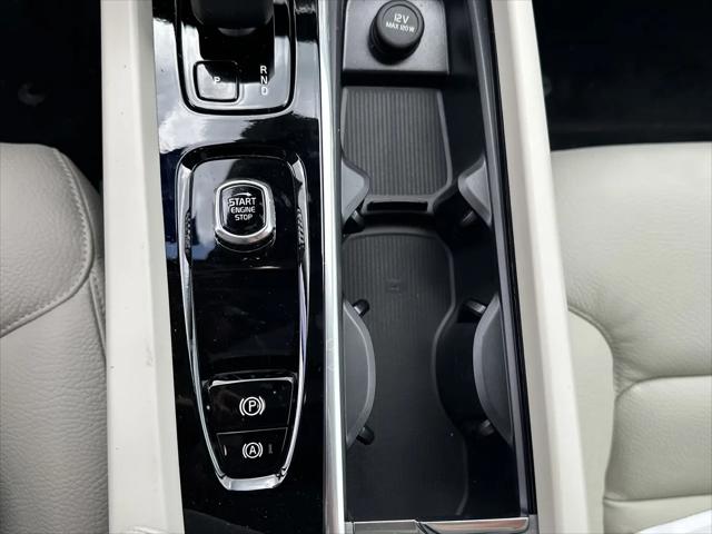 2026 Volvo V60 Cross Country Plus, B5 AWD Gas (mild hybrid)