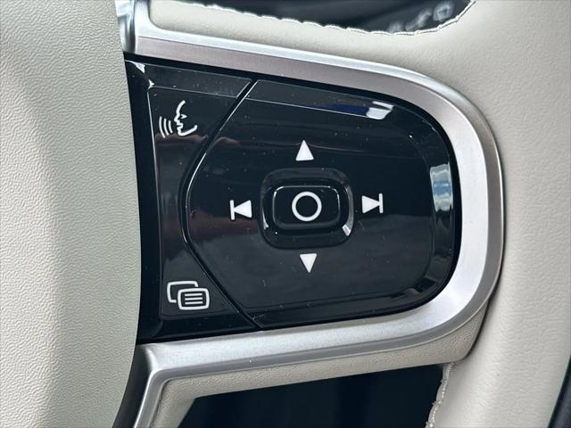 2026 Volvo V60 Cross Country Plus, B5 AWD Gas (mild hybrid)
