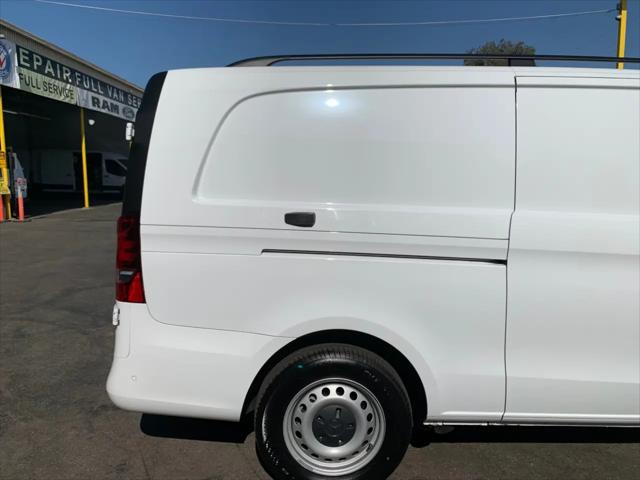 2023 Mercedes-Benz Metris Standard
