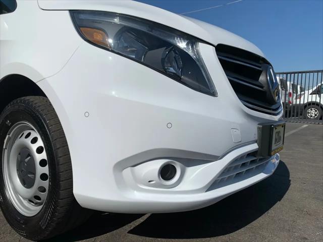 2023 Mercedes-Benz Metris Standard